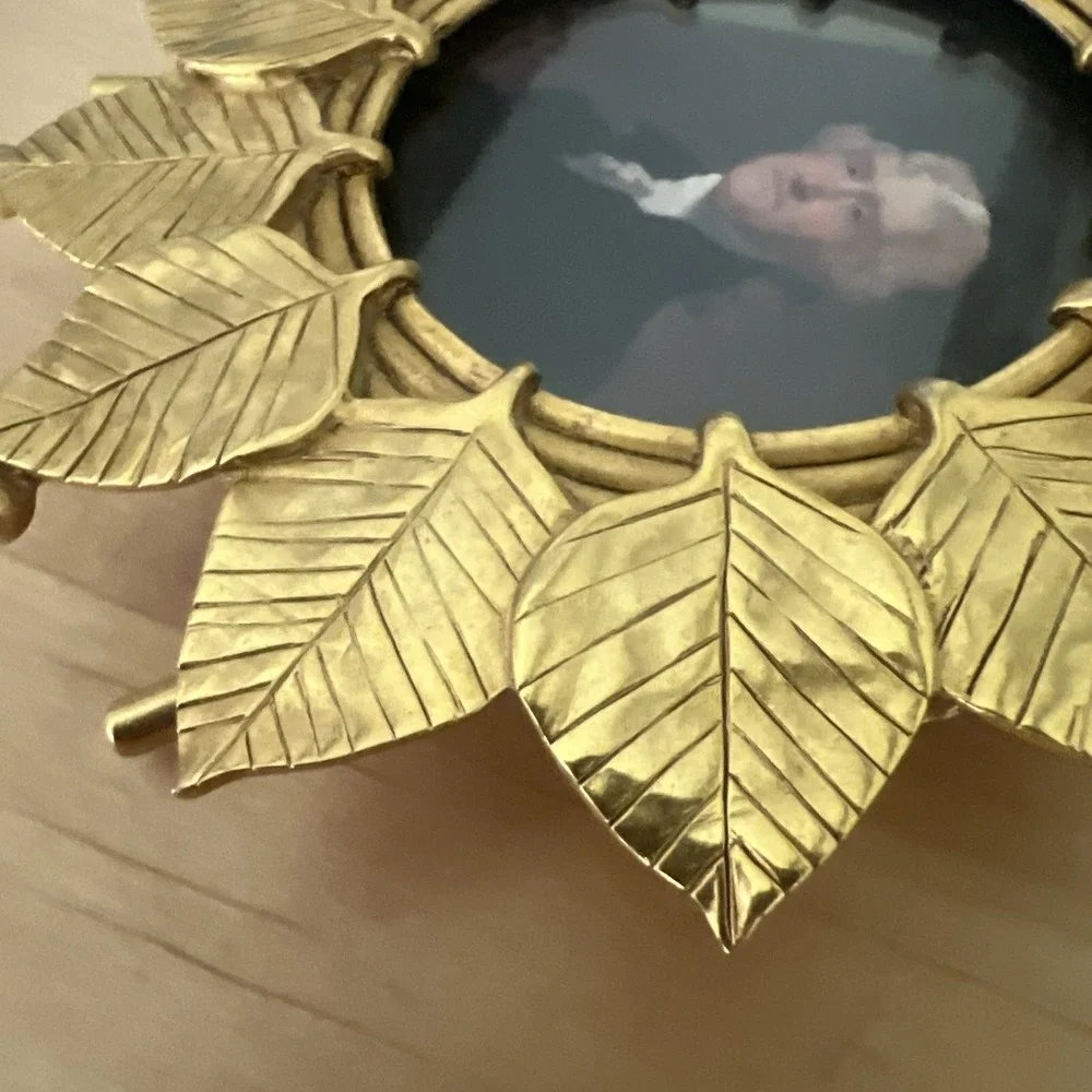 Vintage MMA Gold Leaf Wreath Picture Frame Benjamin Franklin Trumbull 4.5